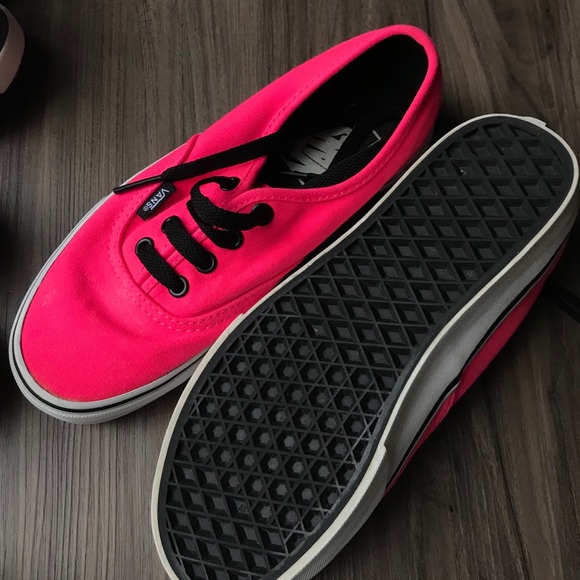 Vans - Picture 2 of 3